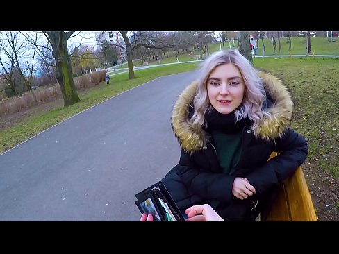 ❤️ Wuxuu liqaa shisheeyaha shisheeyaha lacagtiisa - dharbaaxo beerta dhexdeeda oo ay samaysay Eva Elfie ️  lulataaye%so.porno-fuq.ru